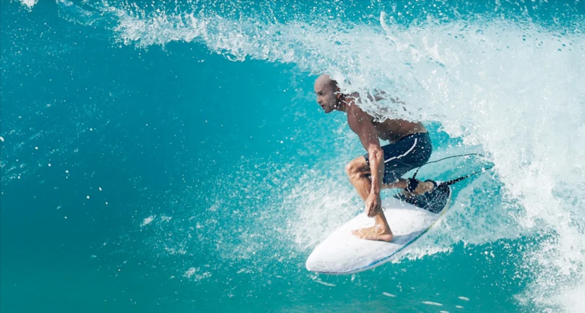 Lee más sobre el artículo Kelly Slater: el surfista más exitoso de todos los tiempos